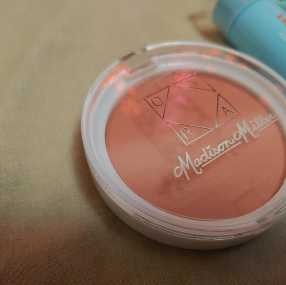 Bundle - Picture 3 of 4